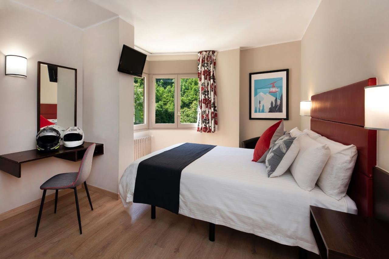 Hotel Palarine Erts Kültér fotó