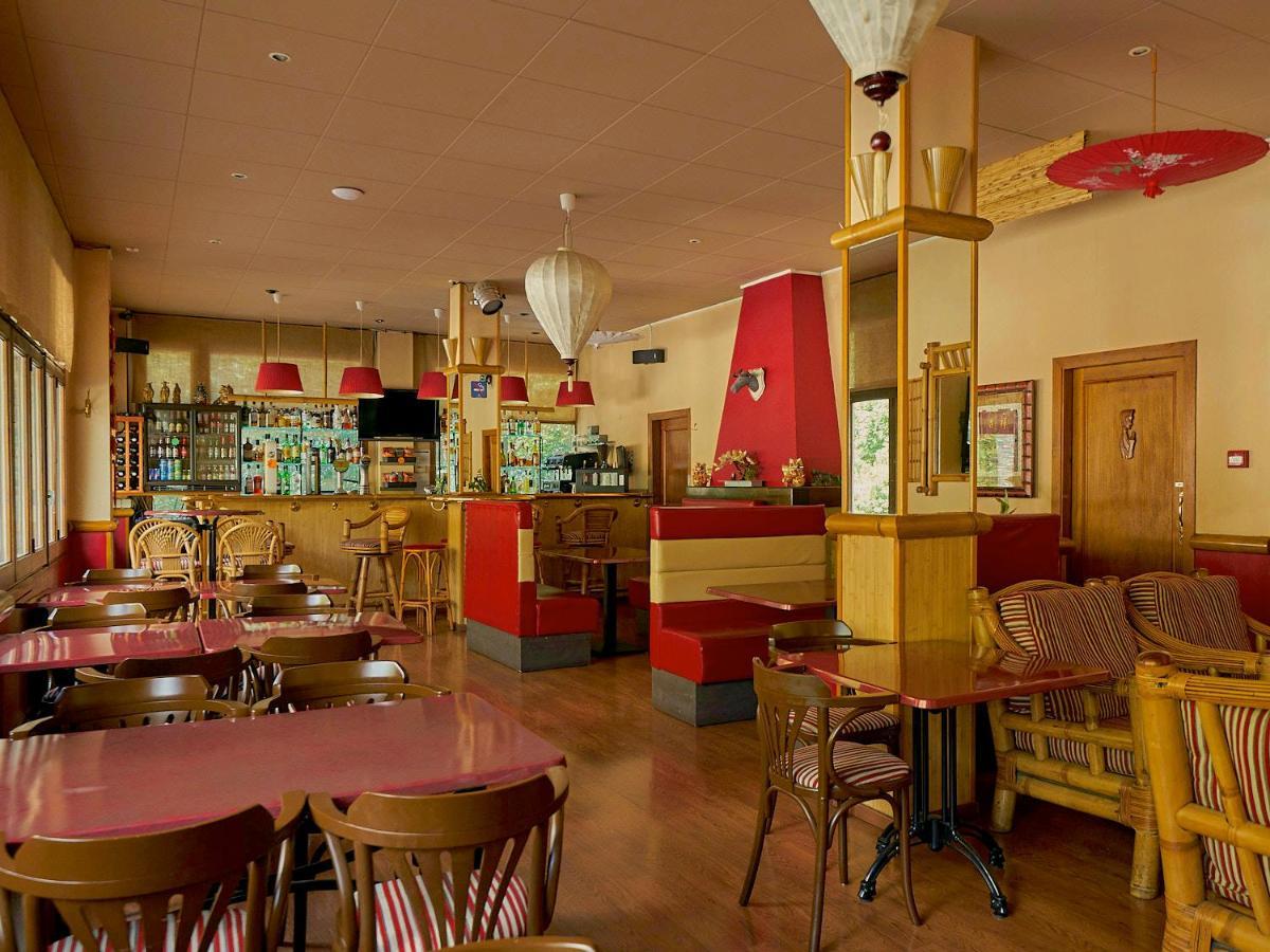 Hotel Palarine Erts Kültér fotó