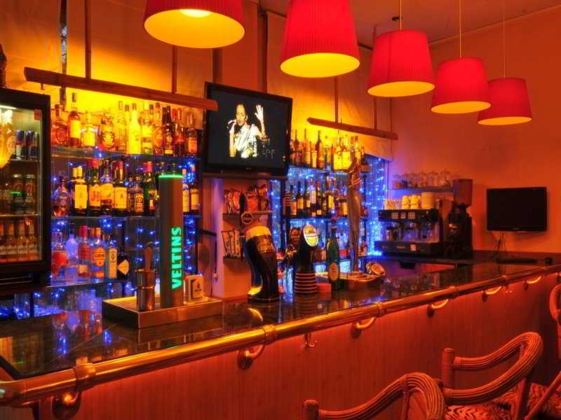 Hotel Palarine Erts Kültér fotó